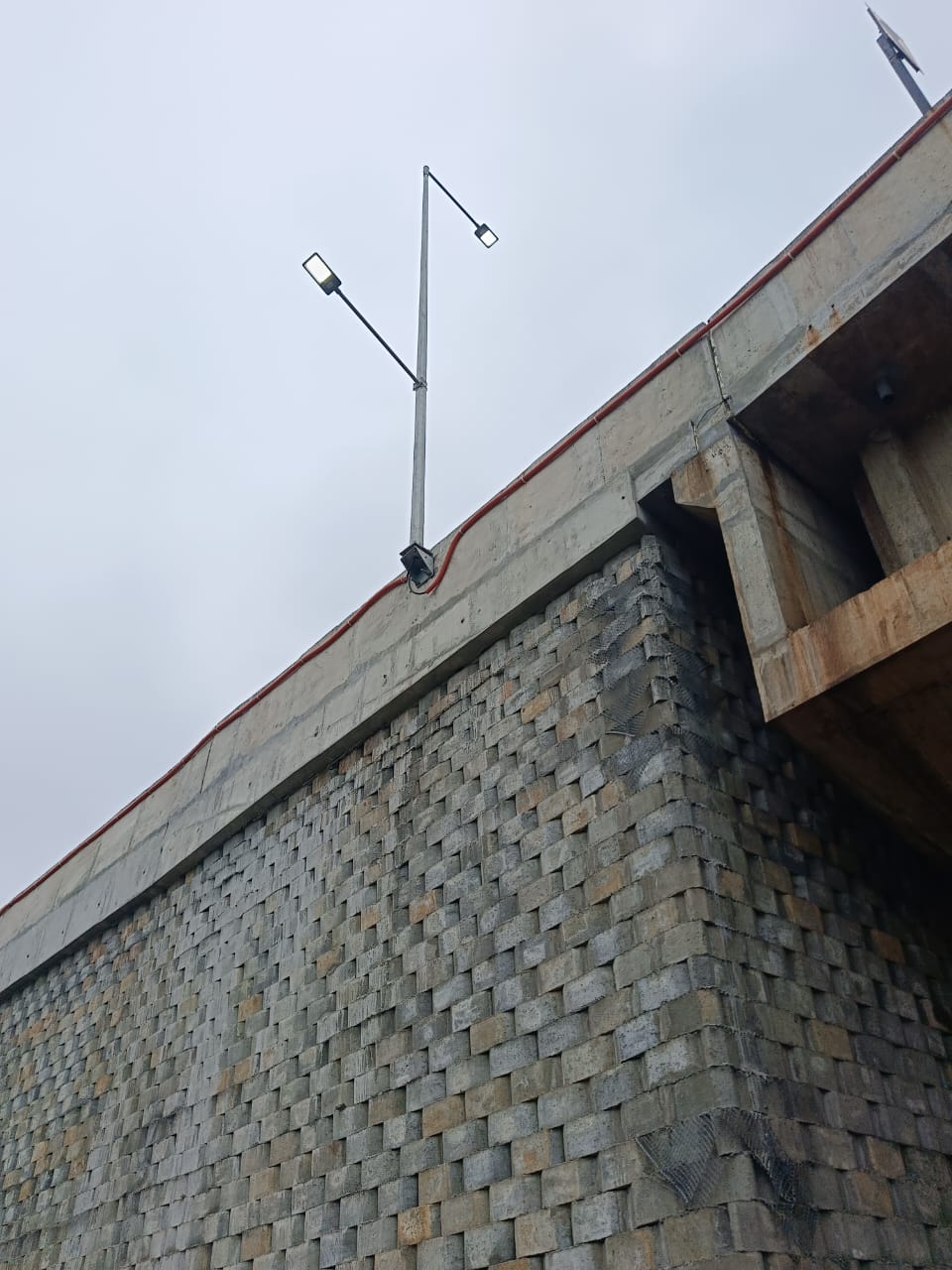 60cb7a84-9f96-4ecb-ad29-90174f988553